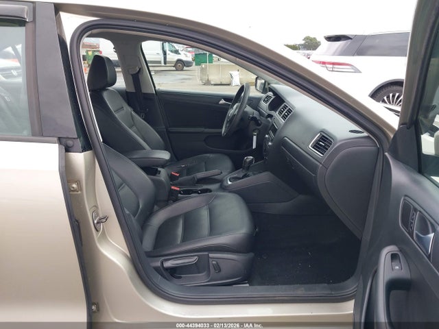 3VWD17AJ5EM279350 Volkswagen Jetta 1.8t Se