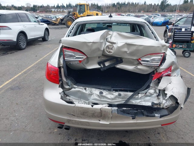 3VWD17AJ5EM279350 Volkswagen Jetta 1.8t Se