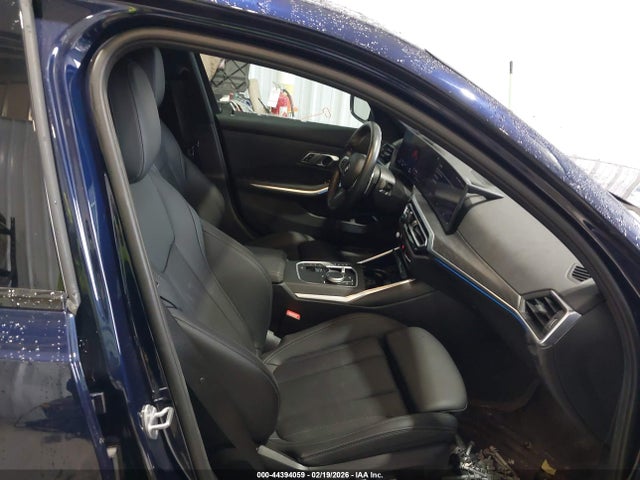 2023 Bmw 330i Xdrive მანქანა იყიდება აუქციონზე, vin: 3MW89FF01P8D20475, აუქციონის ნომერი: 44394059