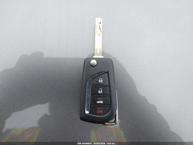 5YFEPMAE8MP199457 Toyota COROLLA LE