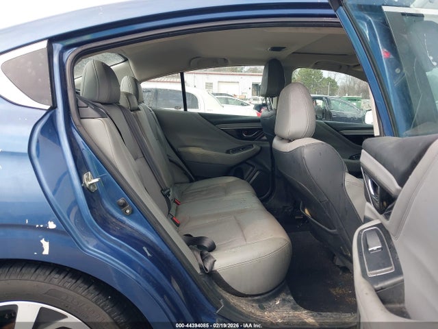 Auction sale of the 2022 Subaru Legacy Limited, vin: 4S3BWAN62N3007225, lot number: 44394085
