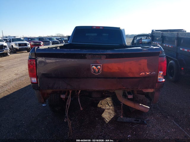 Продаж на аукціоні авто 2018 Ram 2500 Tradesman  4x4 8' Box, vin: 3C6UR5HL5JG192426, номер лоту: 44394109