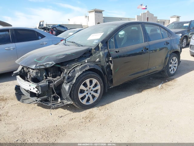 5YFEPMAE6NP300884 Toyota COROLLA LE