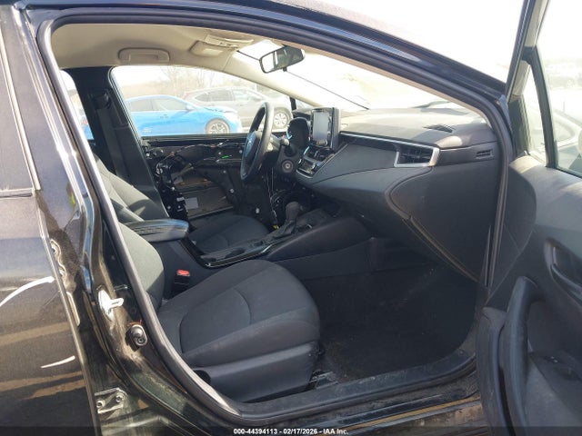 5YFEPMAE6NP300884 Toyota COROLLA LE