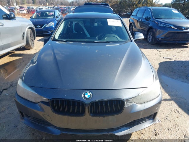 44394136 :رقم المزاد ، WBA3A5C59DF355702 vin ، 2013 Bmw 328i مزاد بيع