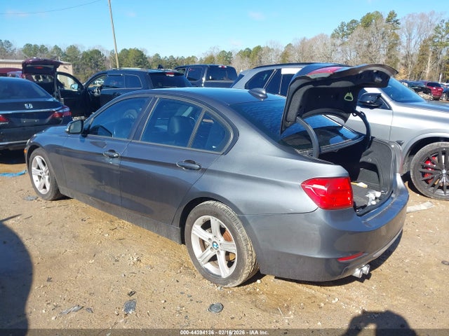 44394136 :رقم المزاد ، WBA3A5C59DF355702 vin ، 2013 Bmw 328i مزاد بيع