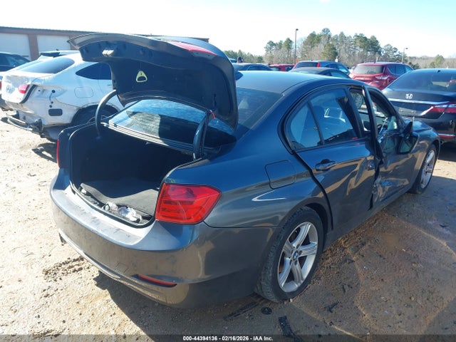 44394136 :رقم المزاد ، WBA3A5C59DF355702 vin ، 2013 Bmw 328i مزاد بيع