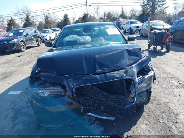 44394140 :رقم المزاد ، 2C3CCABGXPH509463 vin ، 2023 Chrysler 300 300s مزاد بيع