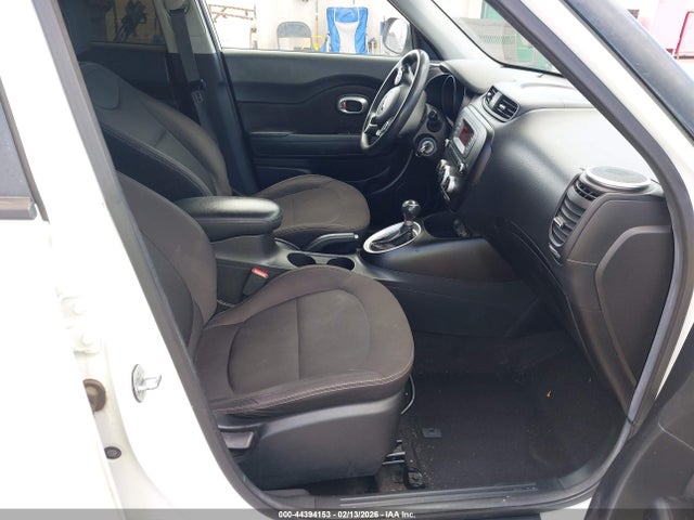 Продаж на аукціоні авто 2015 Kia Soul, vin: KNDJN2A22F7794159, номер лоту: 44394153