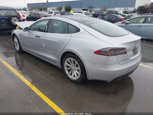 2016 TESLA MODEL S 5YJSA1E11GF148456 Photo 2