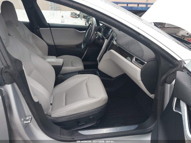 2016 TESLA MODEL S 5YJSA1E11GF148456 Photo 4