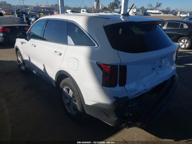 KIA SORENTO LX 2023 5XYRG4LC1PG247046 Image 3