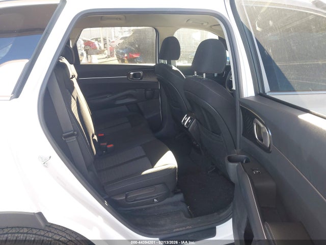 KIA SORENTO LX 2023 5XYRG4LC1PG247046 Image 8