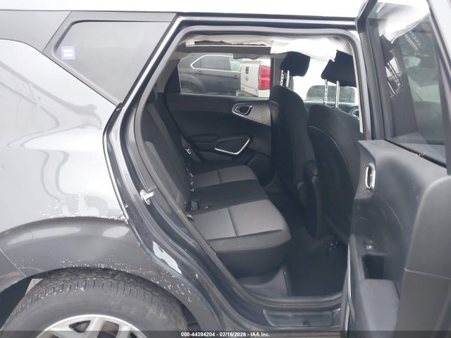 KNDJ23AU9R7909411 KIA SOUL LX