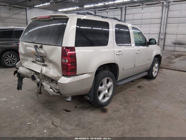 2013 CHEVROLET TAHOE 1GNSKBE03DR326701 Photo 3
