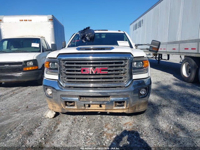 Продаж на аукціоні авто 2019 Gmc Sierra 3500hd, vin: 1GT42TCY3KF218755, номер лоту: 44394218