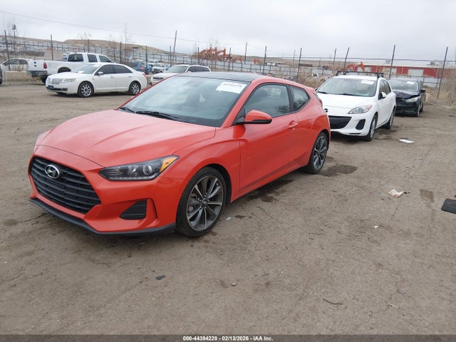 Hyundai Veloster 2.0 Premium 2019 KMHTG6AF3KU005327 Image 2
