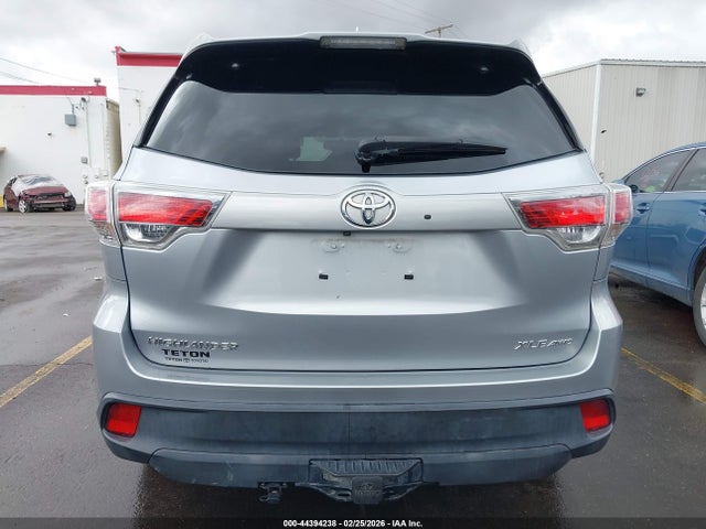 5TDJKRFH2FS224120 Toyota Highlander Xle V6