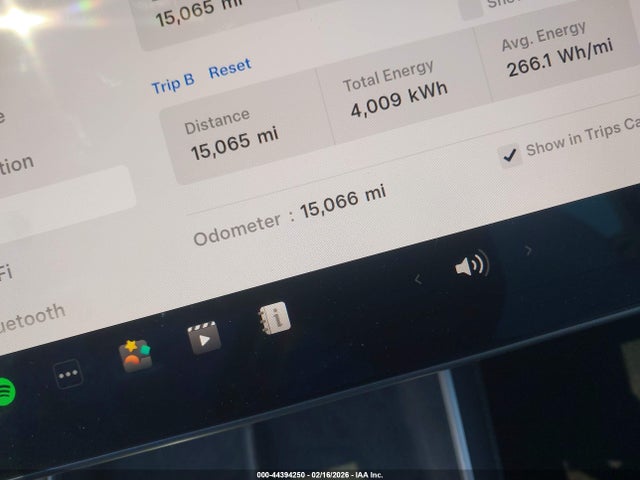 44394250 :رقم المزاد ، 7SAYGDEE7TF357274 vin ، 2026 Tesla Model Y Long Range Launch Series/premium All-wheel Drive مزاد بيع