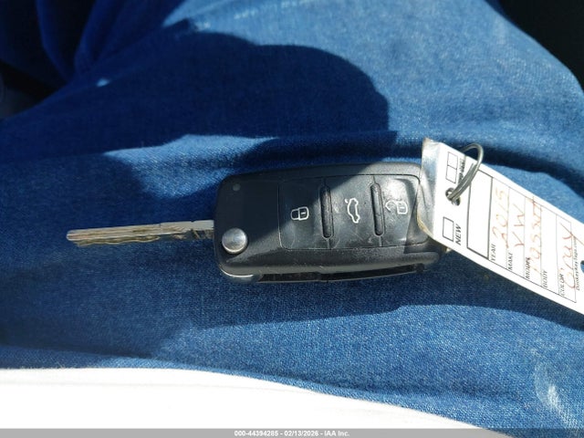 44394285 :رقم المزاد ، 1VWBT7A39FC025582 vin ، 2015 Volkswagen Passat 1.8t Se مزاد بيع