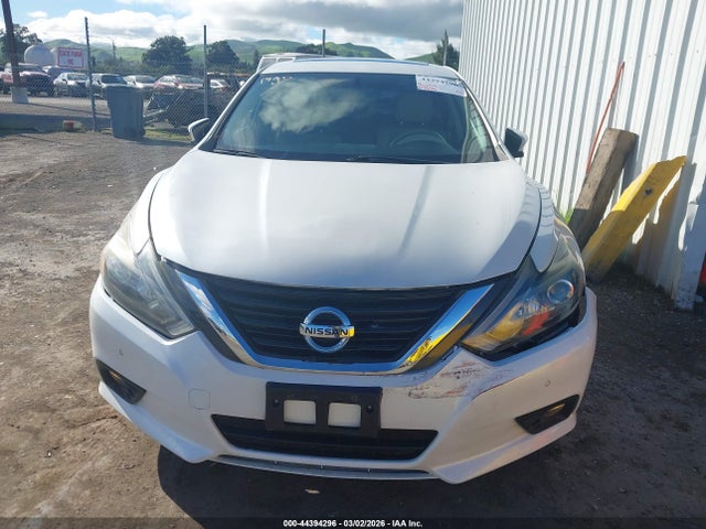 1N4BL3AP9GC137661 Nissan Altima 3.5 Sl