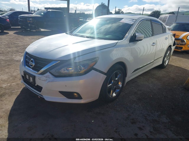 1N4BL3AP9GC137661 Nissan Altima 3.5 Sl