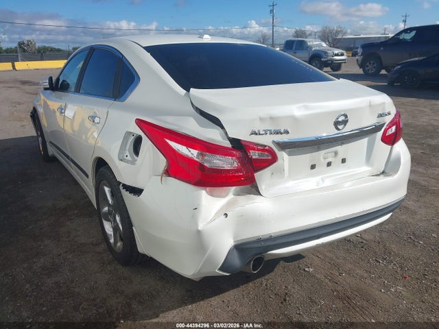 1N4BL3AP9GC137661 Nissan Altima 3.5 Sl