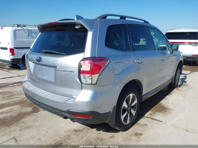 2017 SUBARU FORESTER JF2SJAJC6HH548104 Photo 3
