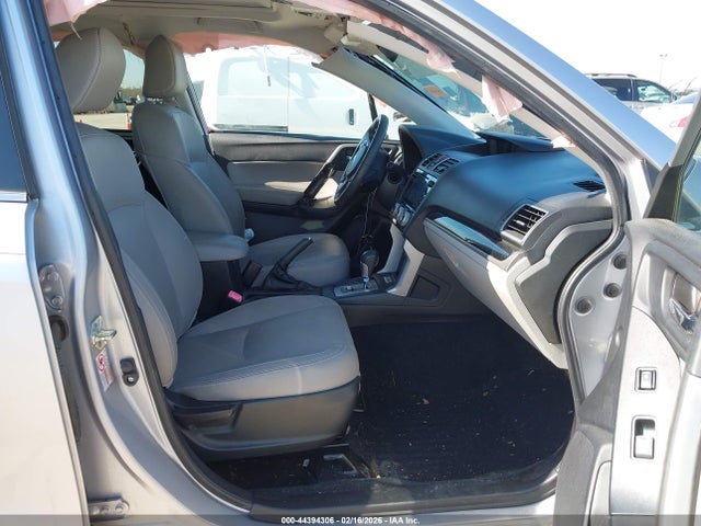 2017 SUBARU FORESTER JF2SJAJC6HH548104 Photo 4