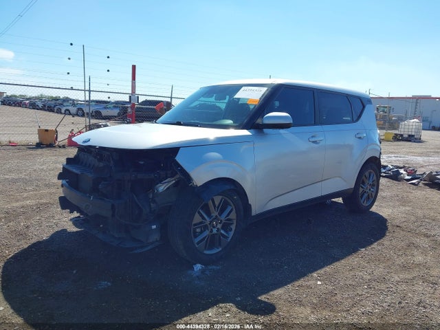 44394328 :رقم المزاد ، KNDJ23AU2M7795650 vin ، 2021 Kia Soul S مزاد بيع
