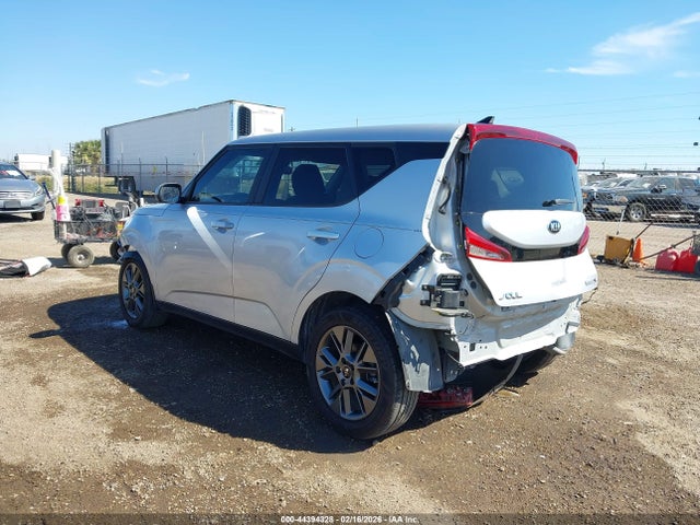 44394328 :رقم المزاد ، KNDJ23AU2M7795650 vin ، 2021 Kia Soul S مزاد بيع