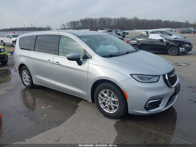 2023 Chrysler Pacifica Touring L მანქანა იყიდება აუქციონზე, vin: 2C4RC1BG6PR539348, აუქციონის ნომერი: 44394399