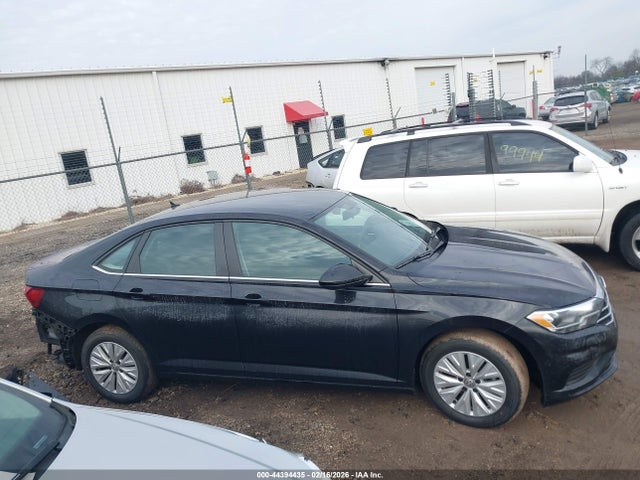 Продаж на аукціоні авто 2019 Volkswagen Jetta 1.4t R-line/1.4t S/1.4t Se, vin: 3VWC57BUXKM132719, номер лоту: 44394435