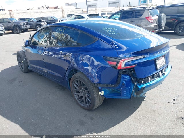 2025 TESLA MODEL 3 5YJ3E1EA1SF059097 Photo 2