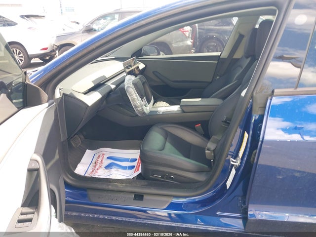 2025 TESLA MODEL 3 5YJ3E1EA1SF059097 Photo 4