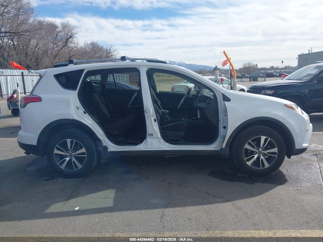 2017 Toyota Rav4 Xle მანქანა იყიდება აუქციონზე, vin: JTMRFREV0HD214375, აუქციონის ნომერი: 44394462