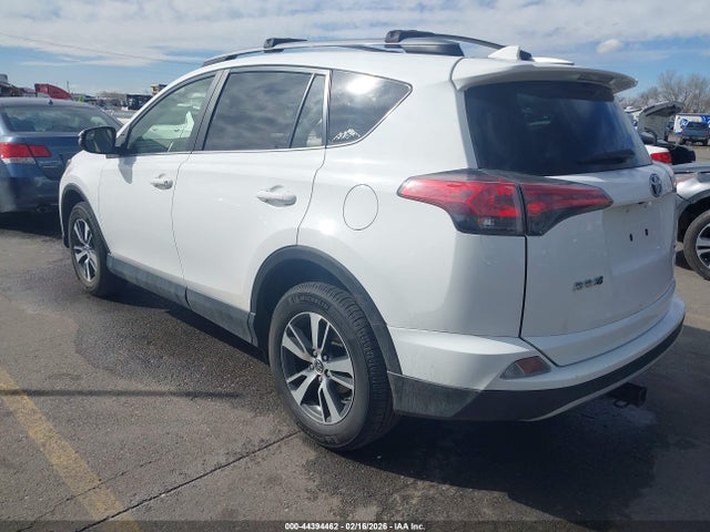 2017 Toyota Rav4 Xle მანქანა იყიდება აუქციონზე, vin: JTMRFREV0HD214375, აუქციონის ნომერი: 44394462
