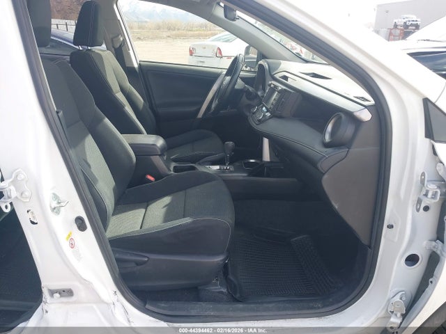 2017 Toyota Rav4 Xle მანქანა იყიდება აუქციონზე, vin: JTMRFREV0HD214375, აუქციონის ნომერი: 44394462