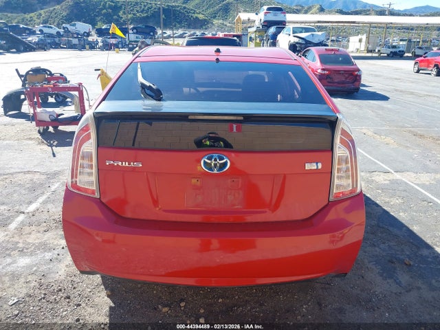 Toyota Prius Two 2014 JTDKN3DU9E0356687 Image 16