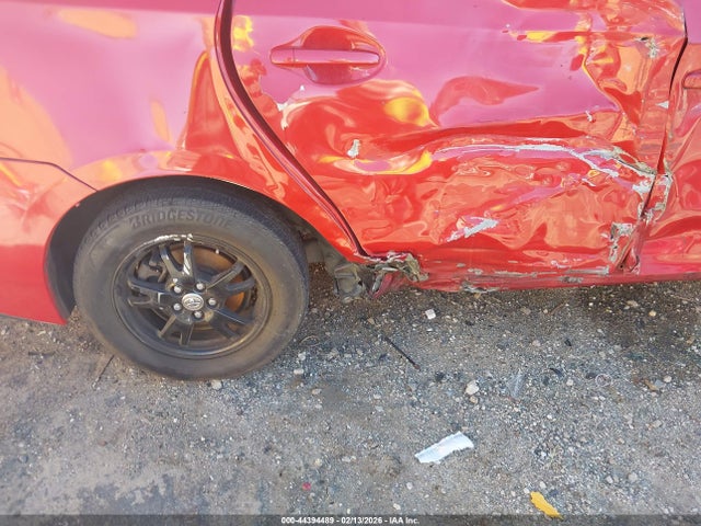 Toyota Prius Two 2014 JTDKN3DU9E0356687 Image 18