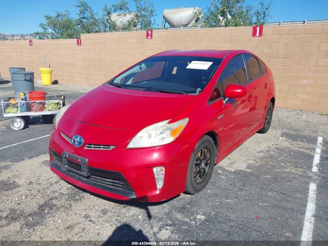 Toyota Prius Two 2014 JTDKN3DU9E0356687 Image 2