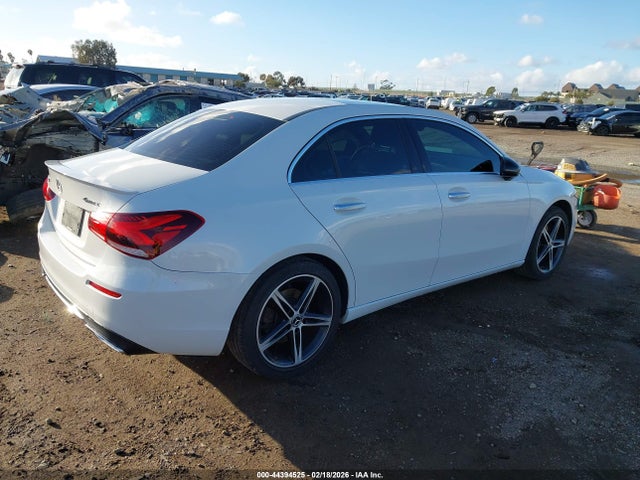 2019 MERCEDES-BENZ A 220 WDD3G4FB5KW019271 Photo 3