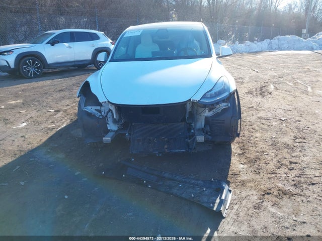 Продажа на аукционе авто 2021 Tesla Model Y Long Range Dual Motor All-wheel Drive, vin: 5YJYGDEE1MF079521, номер лота: 44394573