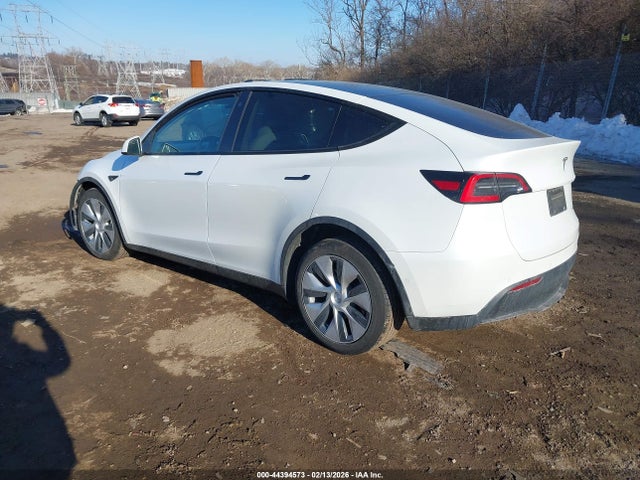Продажа на аукционе авто 2021 Tesla Model Y Long Range Dual Motor All-wheel Drive, vin: 5YJYGDEE1MF079521, номер лота: 44394573