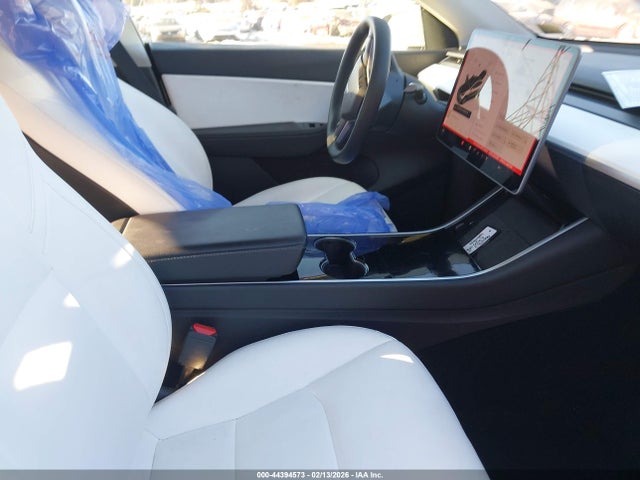 Продажа на аукционе авто 2021 Tesla Model Y Long Range Dual Motor All-wheel Drive, vin: 5YJYGDEE1MF079521, номер лота: 44394573