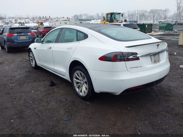 2018 TESLA MODEL S 5YJSA1E40JF244872 Photo 2