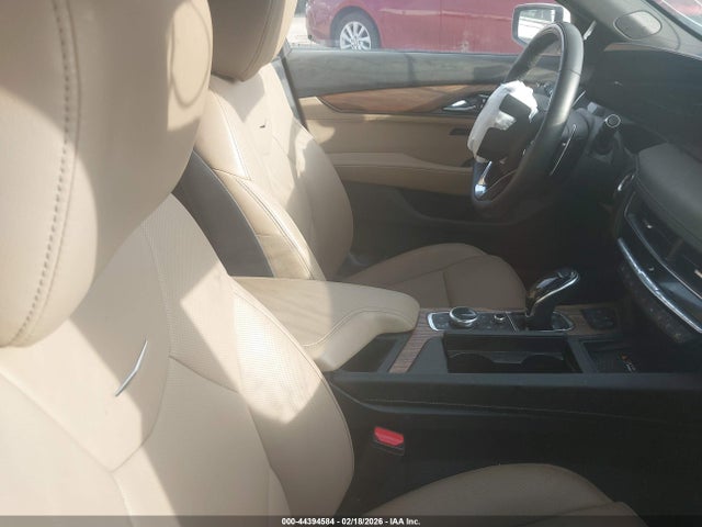 2025 CADILLAC CT5 1G6DN5RK6S0110352 Photo 4