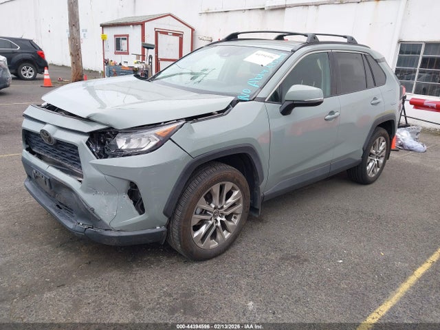 Toyota Rav4 Xle Premium 2021 2T3A1RFV0MW188304 Image 2