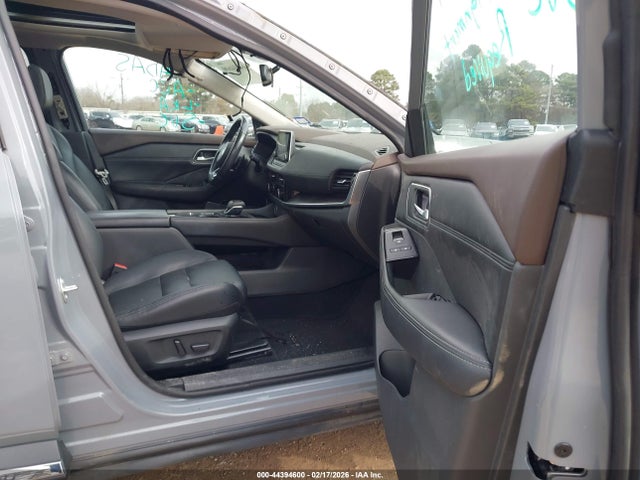5N1AT3CA9MC796149 Nissan Rogue Sl Fwd