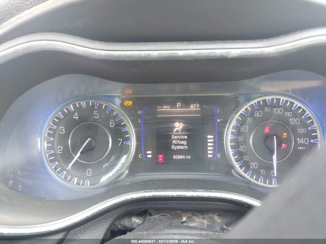 1C3CCCAB1GN142638 Chrysler 200 Limited/limited Platinum